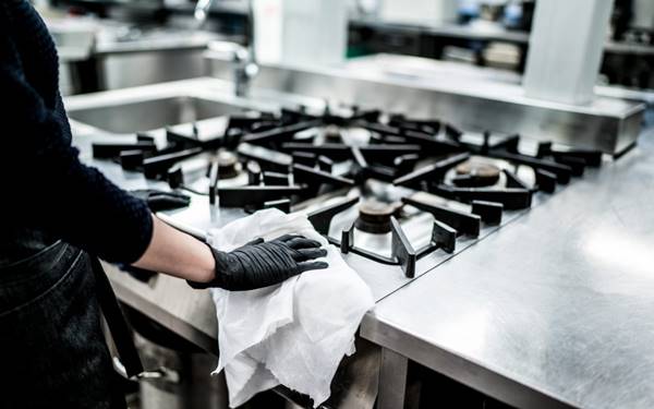 Hướng dẫn cách vệ sinh bếp ga công nghiệp TẠI NHÀ